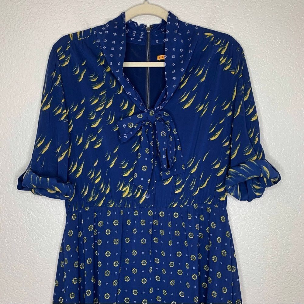 Alice + Olivia Silk Blend Neka Printed Tie-Neck Dress, Size Large - Picture 3 of 13